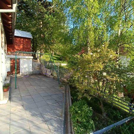 Villa Holiday Home Green