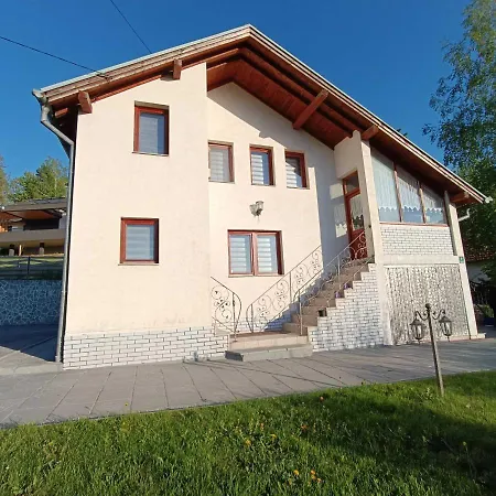 Villa Holiday Home Green