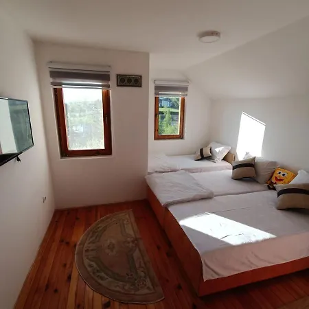 Holiday Home Green Villa *