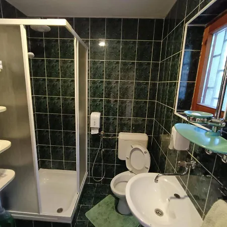 Holiday Home Green Villa