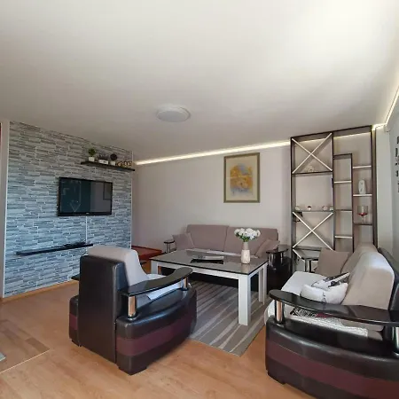 Holiday Home Green Villa